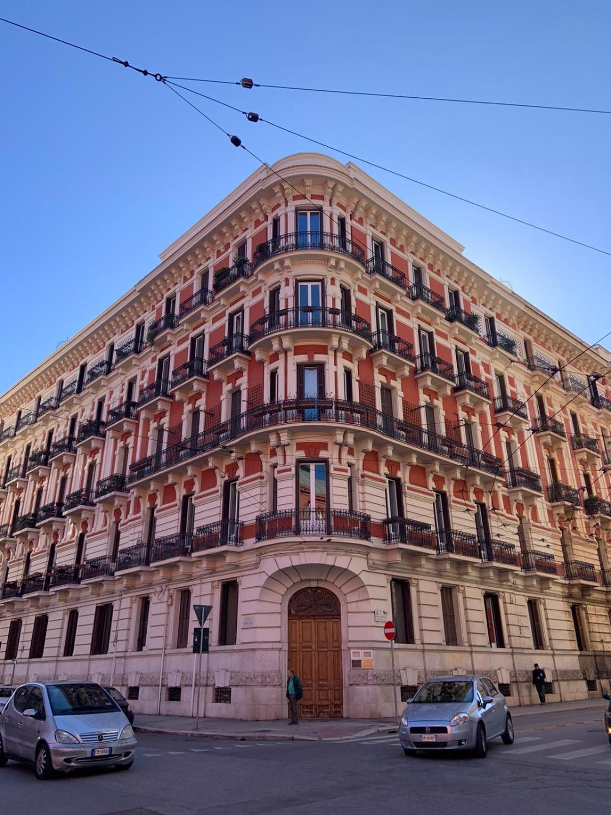 Bari Downtown Luxury Apartment Esterno foto