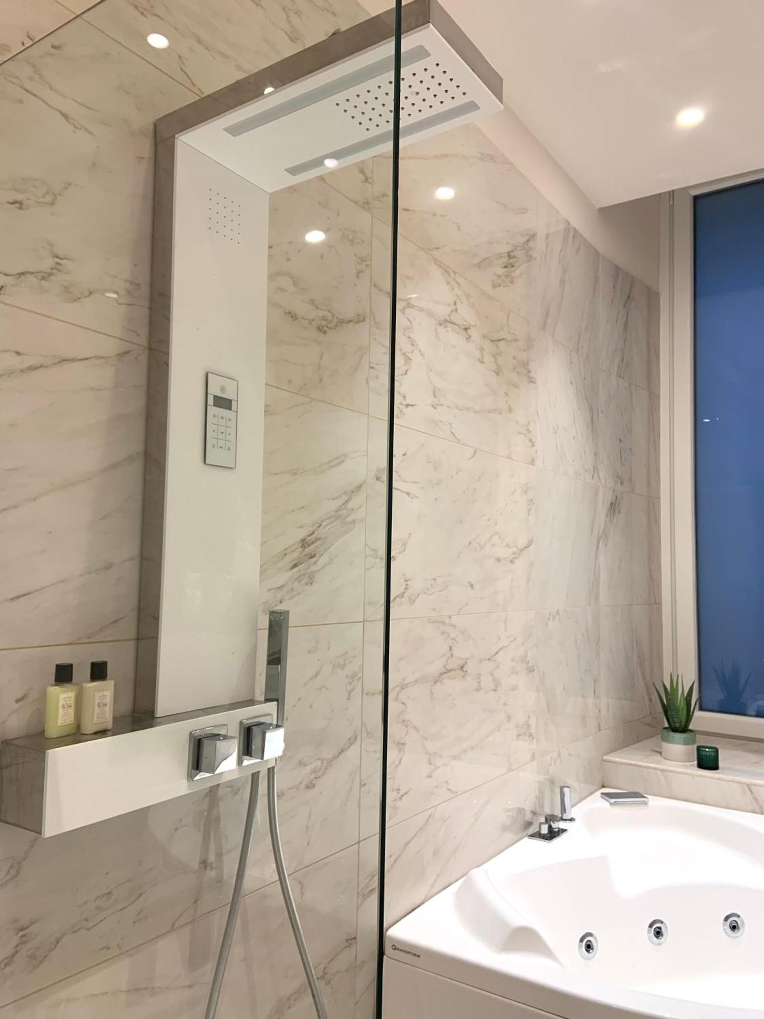 Bari Downtown Luxury Apartment Esterno foto
