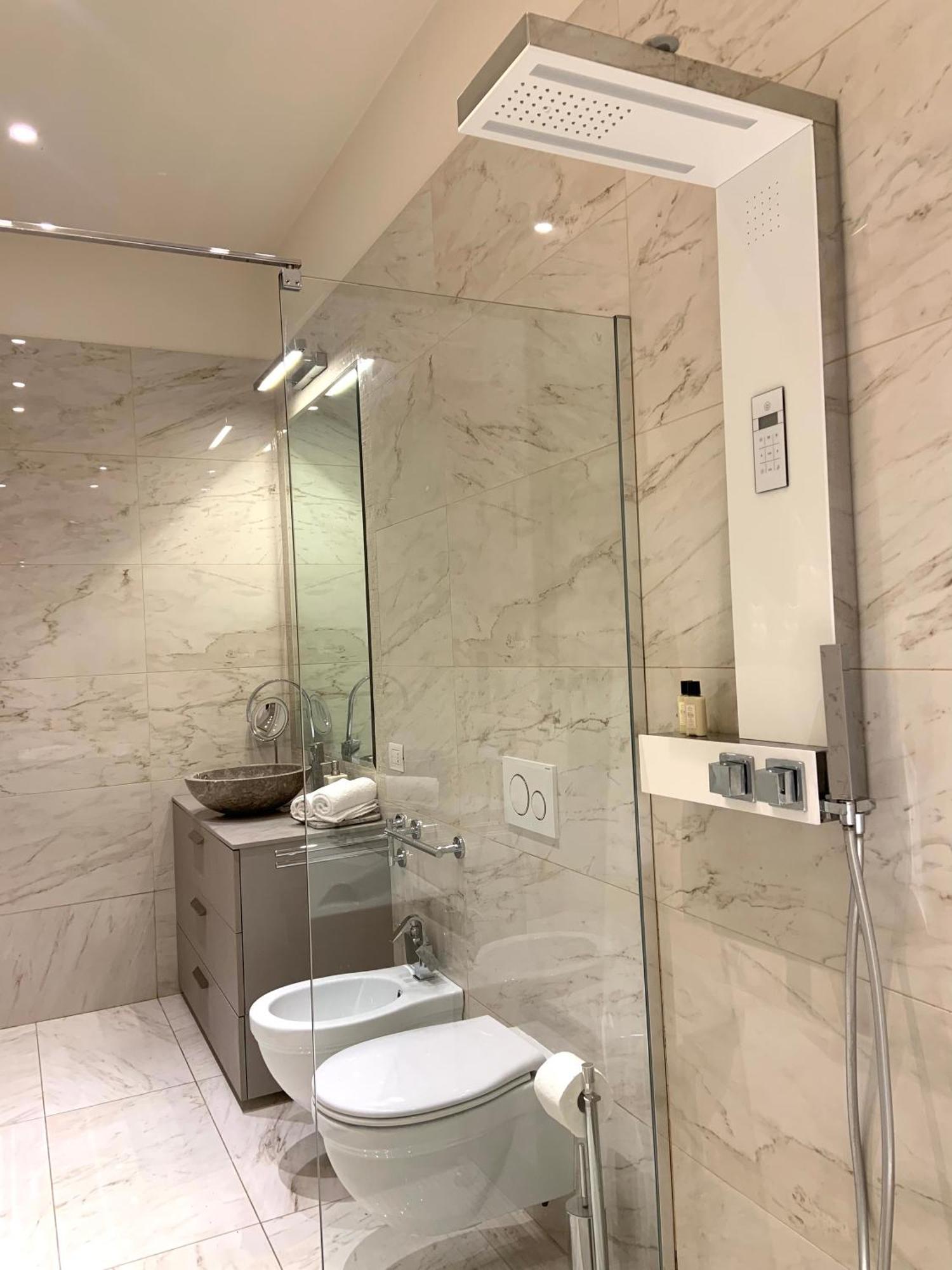 Bari Downtown Luxury Apartment Esterno foto